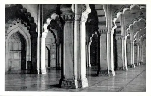 Ak Agra Indien, Moti Masjid, Innenansicht des Moti-Masjid, Säulen, Bögen