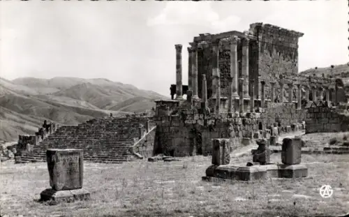 Ak Djemila Algerien, Ruinen des Tempels Septimien,  Säulen, Stufen, antike Steine, Landschaft