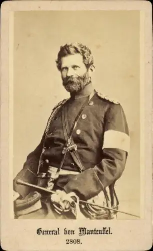 CdV General von Manteuffel, Porträt in Uniform