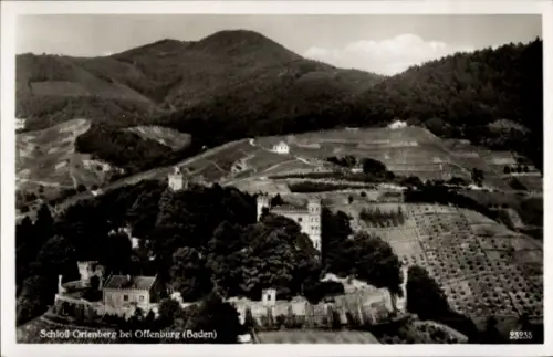 Ak Ortenberg in Baden, Schloss Ortenberg, Fliegeraufnahme