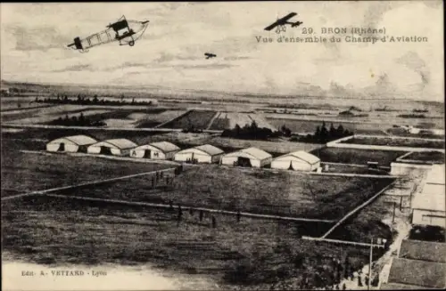 CPA Bron Rhône, Vue d'ensemble du Champ d'Aviation
