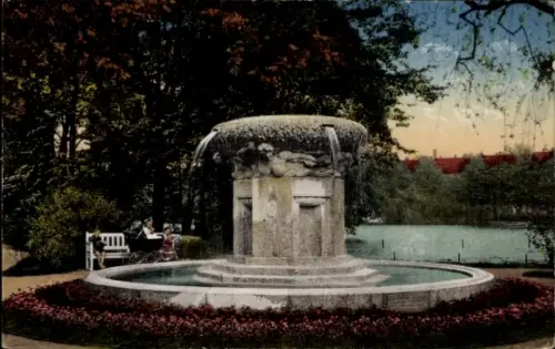 Ak Chemnitz Sachsen, Partie am Bürgermeister Müller und Stadtrat Zipper Brunnen