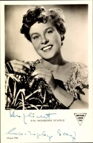Ak Schauspielerin Eva Ingeborg Scholz, Der fröhliche Weinberg nach Carl Zuckmayer, Autogramm