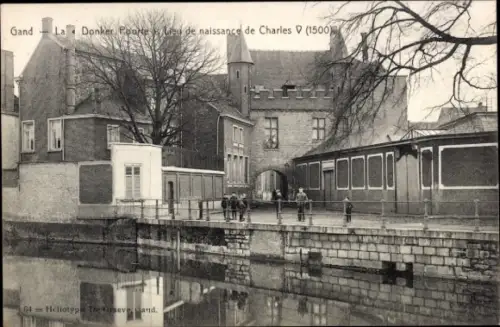 Ak Gand Gent Ostflandern,  La Donker Poorte, Geburtsort von Charles V, 1500