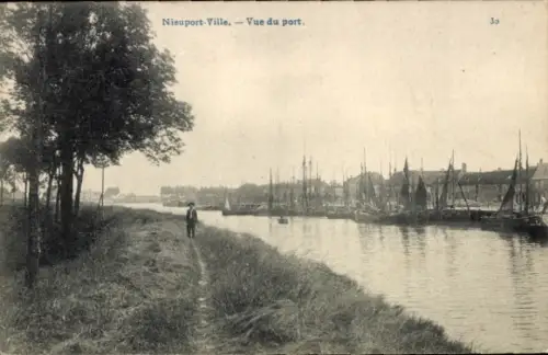 CPA Nieuport Nieuport Flandre occidentale, vue du port