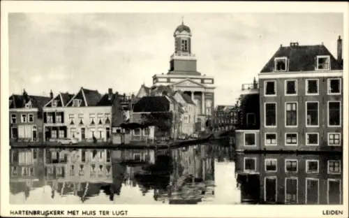 Ak Leiden Südholland Niederlande, Hartenbrugkerk, Huis ter Lugt, Wasserreflexion, Leiden