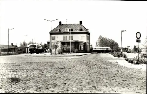 Ak Middelharnis Südholland, Bahnhof, Gebäude, Straßenansicht,  Architektur