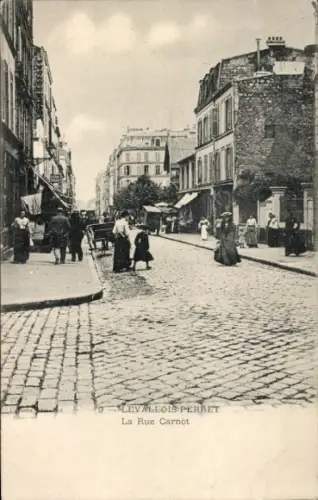 Ak Levallois Perret Hauts de Seine, La Rue Carnot