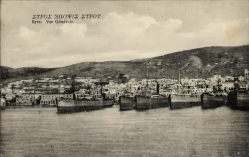 Ak Syra Siros Syros Griechenland, Gesamtansicht, Hafenpartie, Schiffe