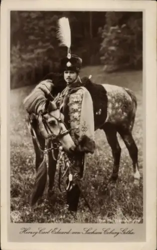 Ak Herzog Carl Eduard von Sachsen-Coburg-Gotha, Husarenuniform, Pferd, Portrait