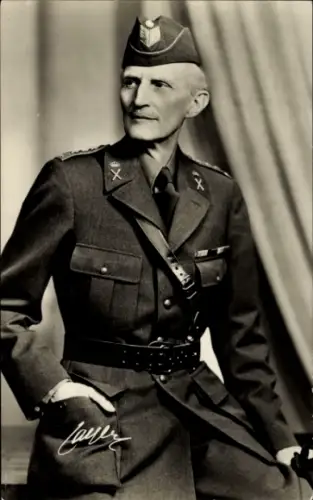 Ak Prinz Carl in Uniform, Portrait