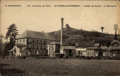 CPA Saint Pierre d'Entremont Isère, La Minoterie