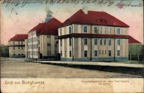 Ak Bischofswerda in Sachsen, Mannschaftsgebäude der neuen Train-Kaserne, Nordseite,  