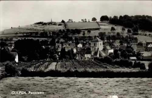 Ak Gulpen Limburg Niederlande,  Panorama, Landschaft, Kirche, Weinberge
