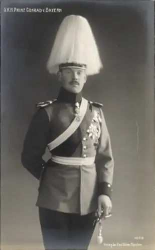 Ak Prinz Conrad von Bayern, Portrait in Uniform, Orden