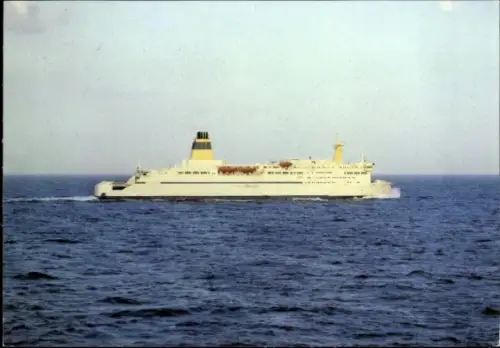 Ak Fährschiff Trelleborg auf Fahrt, Steuerbord