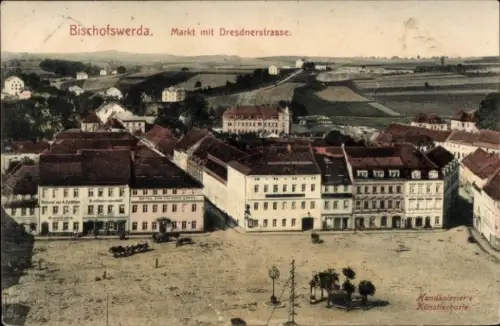 Ak Bischofswerda in Sachsen, Stadtansicht mit Markt und Dresdnerstraße, handkolorierte Karte