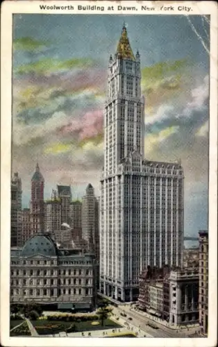 Ak New York City USA, Woolworth Building,  hohe Architektur, beeindruckende Höhe, Sonnenstrahlen