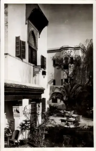 Ak Fès Fez Marokko, PATIO DE L'HOTEL PALAIS JAMAI, Pflanzen, Stühle, Tische, Architektur