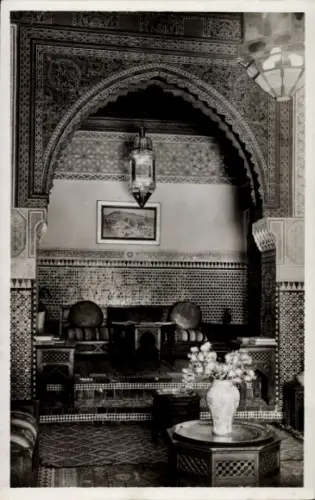 Ak Fès Fez Marokko, Hotel Palais Jamai, orientalische Einrichtung, dekorative Details, Sitzbereic