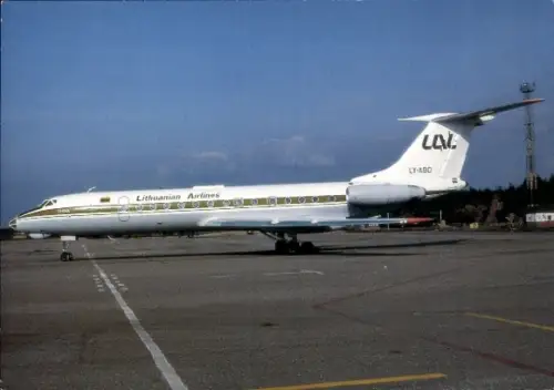 Ak Passagierflugzeug Lithuanian Airlines, Tupolew TU-134, LY-ABD