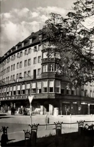 Ak Zwickau in Sachsen, Straßenpartie mit Blick auf das Ringkaffee