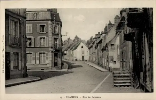 Ak Ak Clamecy Nièvre, Yonne, Kanal, Straßenansicht, Rue de Beuvron,  Architektur, Häuser