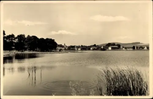 Ak Rammenau Sachsen, Blick übers Wasser zum Ort