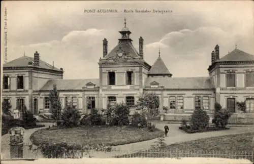 CPA Pont Audemer Eure, Ecole Stanislas Delaquaize