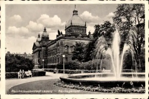 Ak Leipzig, Reichsgericht, Brunnen, Park,  Architektur