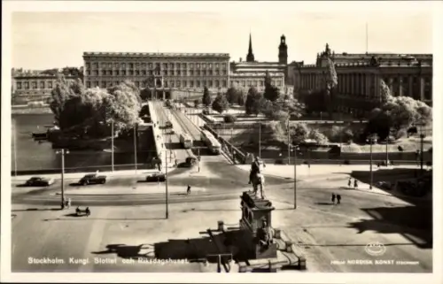 Ak Stockholm Schweden,  Königliches Schloss, Riksdagshuset, Brücke, Autos