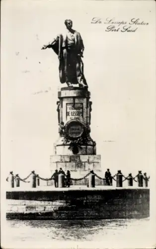 Ak Port Said Ägypten, Statue von Ferdinand de Lesseps,  Menschen um die Statue