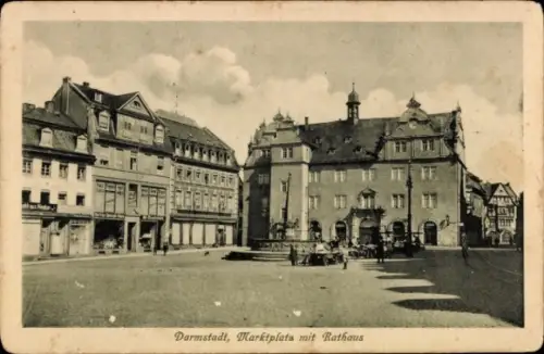 Ak Darmstadt in Hessen,  Marktplatz mit Rathaus,  Gebäude, Menschen auf dem Platz