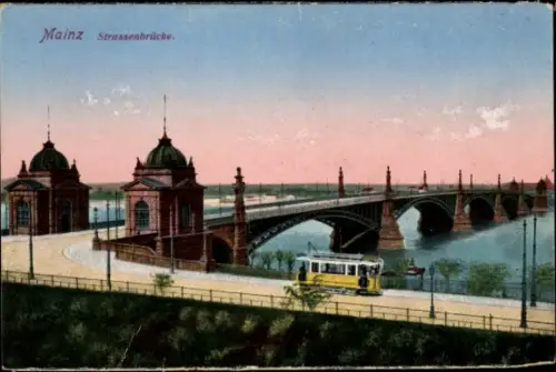 Ak Mainz am Rhein, Mainz Strassenbrücke, Brücke, Tram, Wasser, Bäume