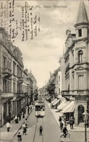 Ak Worms am Rhein, Straße mit Straßenbahn, Kaiser Wilhelmstraße, Menschen, Geschäfte