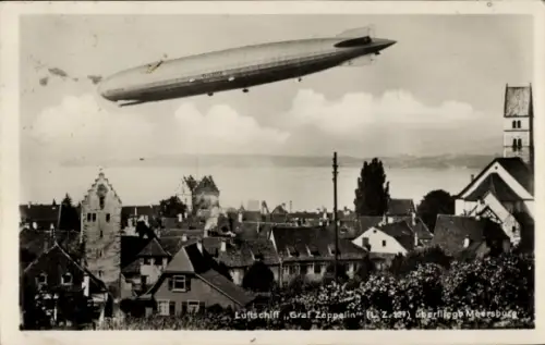 Ak Meersburg am Bodensee, Luftschiff Graf Zeppelin über der Stadt