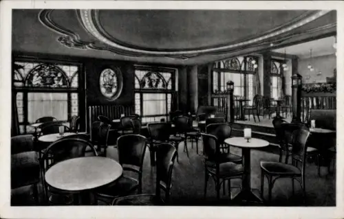 Ak Perleberg in der Prignitz, Konditorei, Kaffee, Innenansicht
