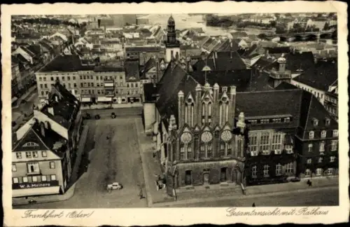 Ak Frankfurt an der Oder, Gesamtansicht mit Rathaus, Luftbild