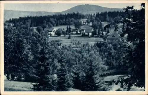 Ak Szklarska Poręba Schreiberhau Riesengebirge Schlesien, Landschaft mit Häusern, Bäume, Berge im