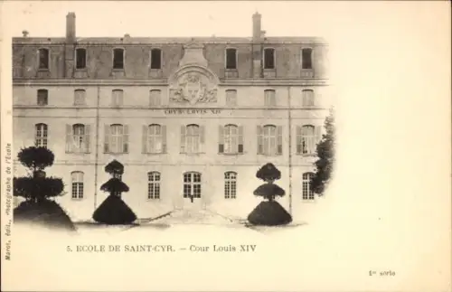 Ak Saint Cyr l'Ecole Yvelines, Ecole de Saint-Cyr, Cour Louis XIV