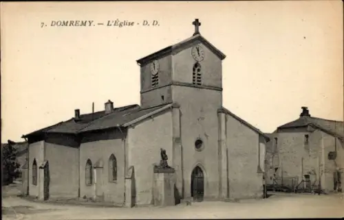 Ak Domremy Vosges, L'Eglise, Teilansicht der Kirche
