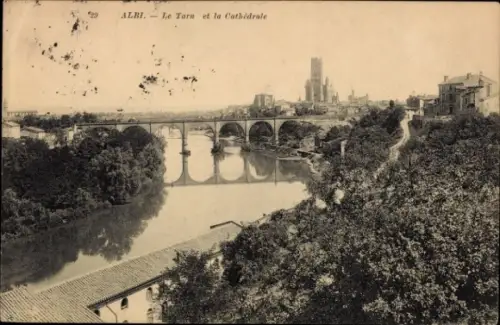 Ak Albi Tarn, Brücke über den Tarn, Kathedrale von  schöne Flusslandschaft.