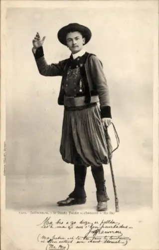 Ak Junger Mann in bretonischer Tracht