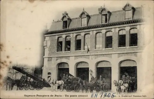 Ak Paris, Sapeurs Pompiers, Un Poste central