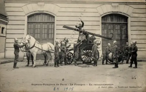 CPA Sapeurs- Pompiers de Paris, Fourgon, Reconnaissance