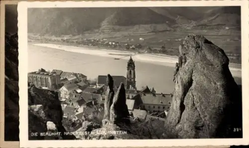 Ak Dürnstein an der Donau Wachau Niederösterreich, Gesamtansicht, Nadlfelsen