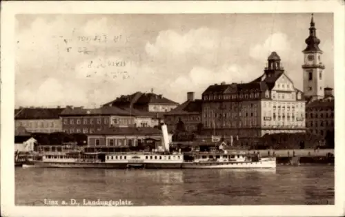 Ak Linz an der Donau Oberösterreich, Linz a. D., Landungsplatz, Dampfschiff,  Gebäude