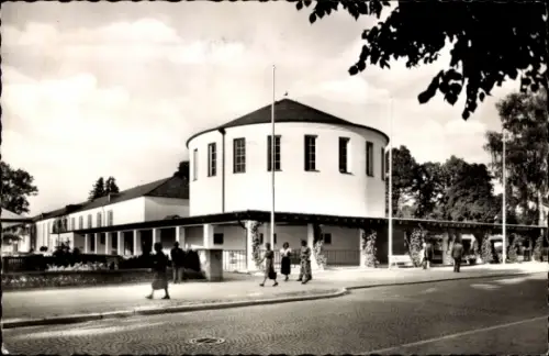 Ak Bad Tölz in Oberbayern, Trink- und Wandelhalle
