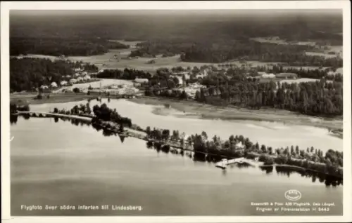 Ak Lindesberg Schweden, Luftaufnahme von  südlicher Zugang, Dels Linge, Flugverkehr