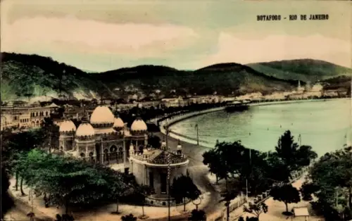 Ak Botafogo Rio de Janeiro Brasilien, Botafogo, Küstenansicht, Berge im Hintergrund,  Architektur